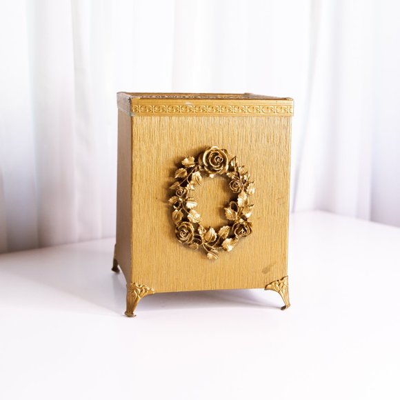[ SOLD ] Vintage Ormolu Gold Tone Tissue Box Holder Hollywood Regency Style Rose - Picture 1 of 11